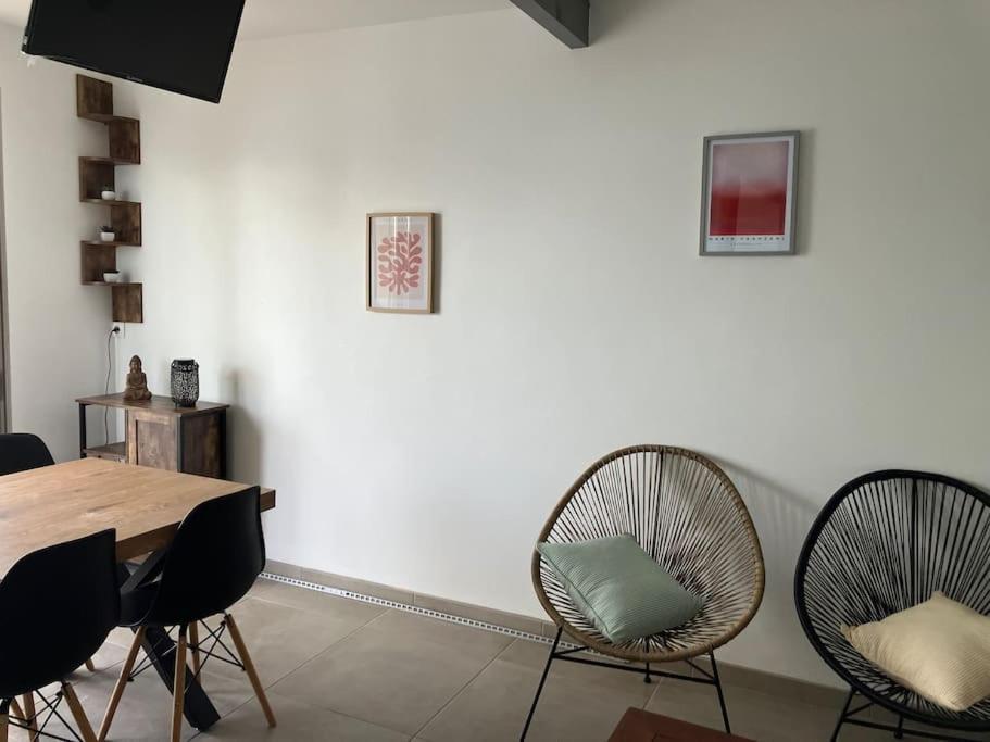 T4 Terrasse Et Vue Appartement Istres
